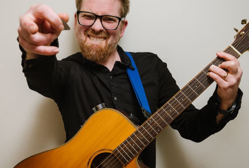SOLD OUT – TOM VECK – THE 5 STAR COMEDY MUSIC EXPERIENCE!